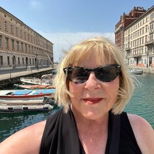 Meet your Posher, Diane